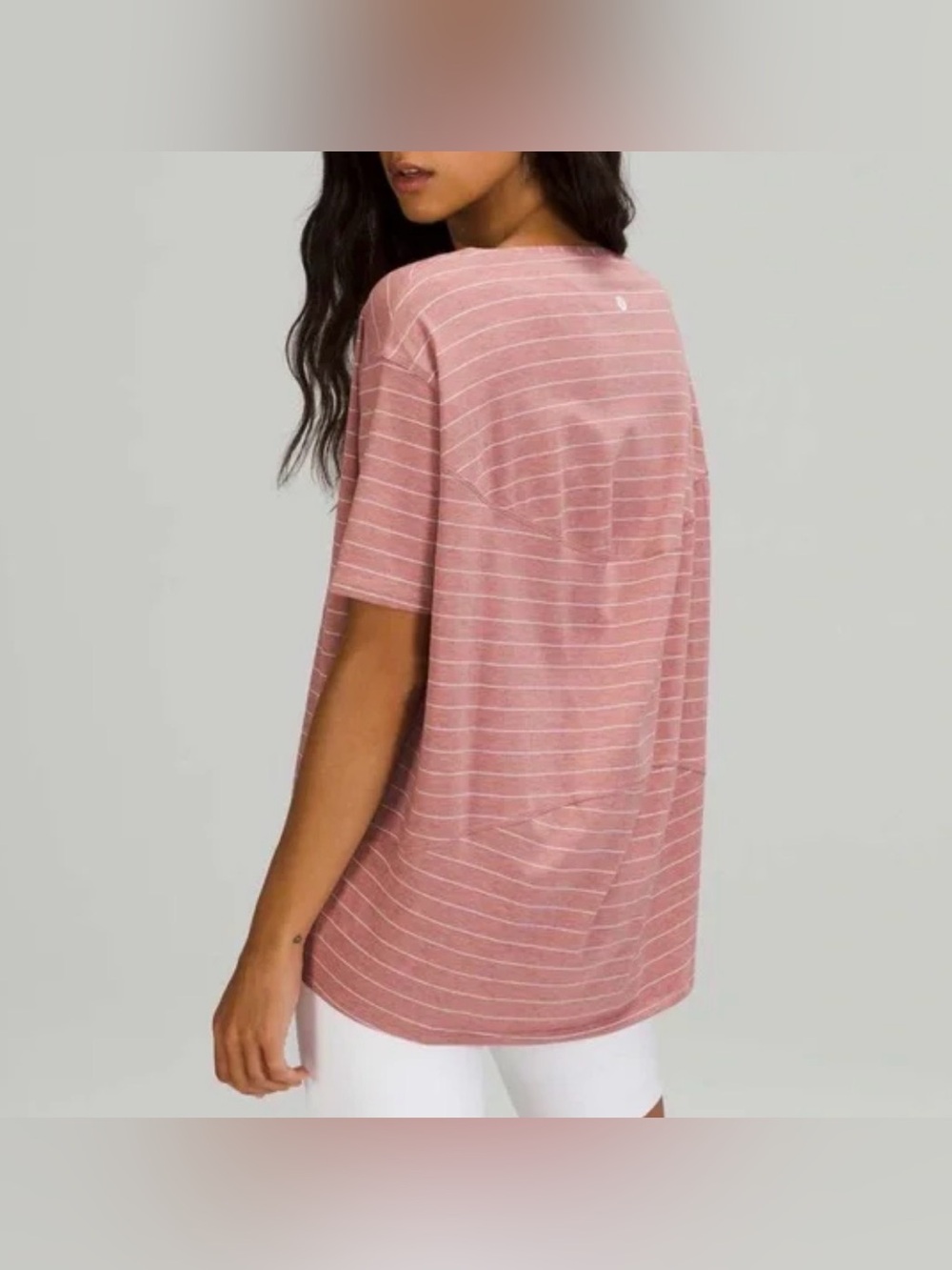 LULULEMON | Back in action short sleeve shirt size 8